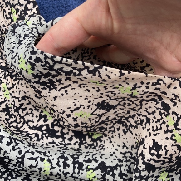 BCBGeneration High Waisted Flowy Shorts - Picture 4 of 11